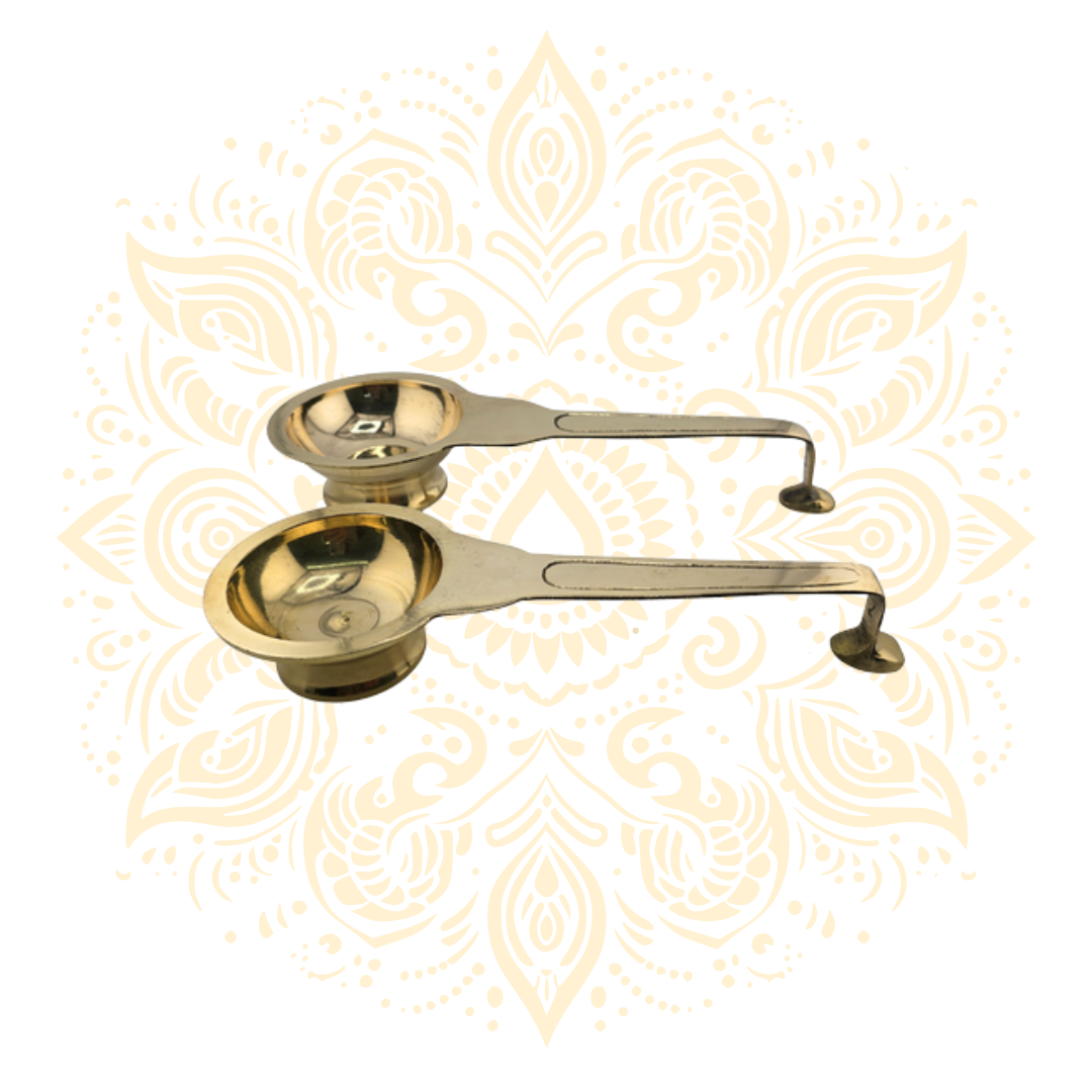 Brass Aarti Diya Lamp w/ Handle - Matchless Gifts1