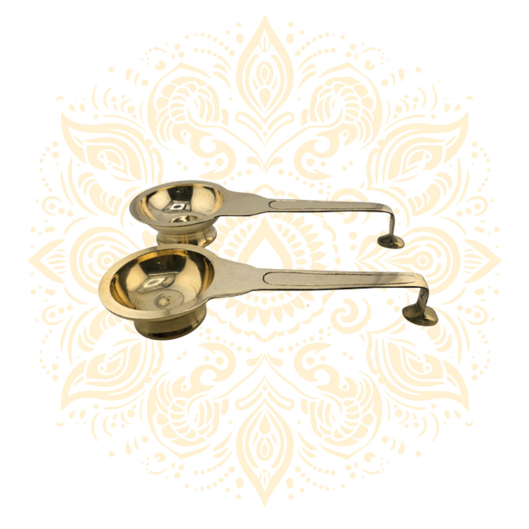 Brass Aarti Diya Lamp w/ Handle - Matchless Gifts1