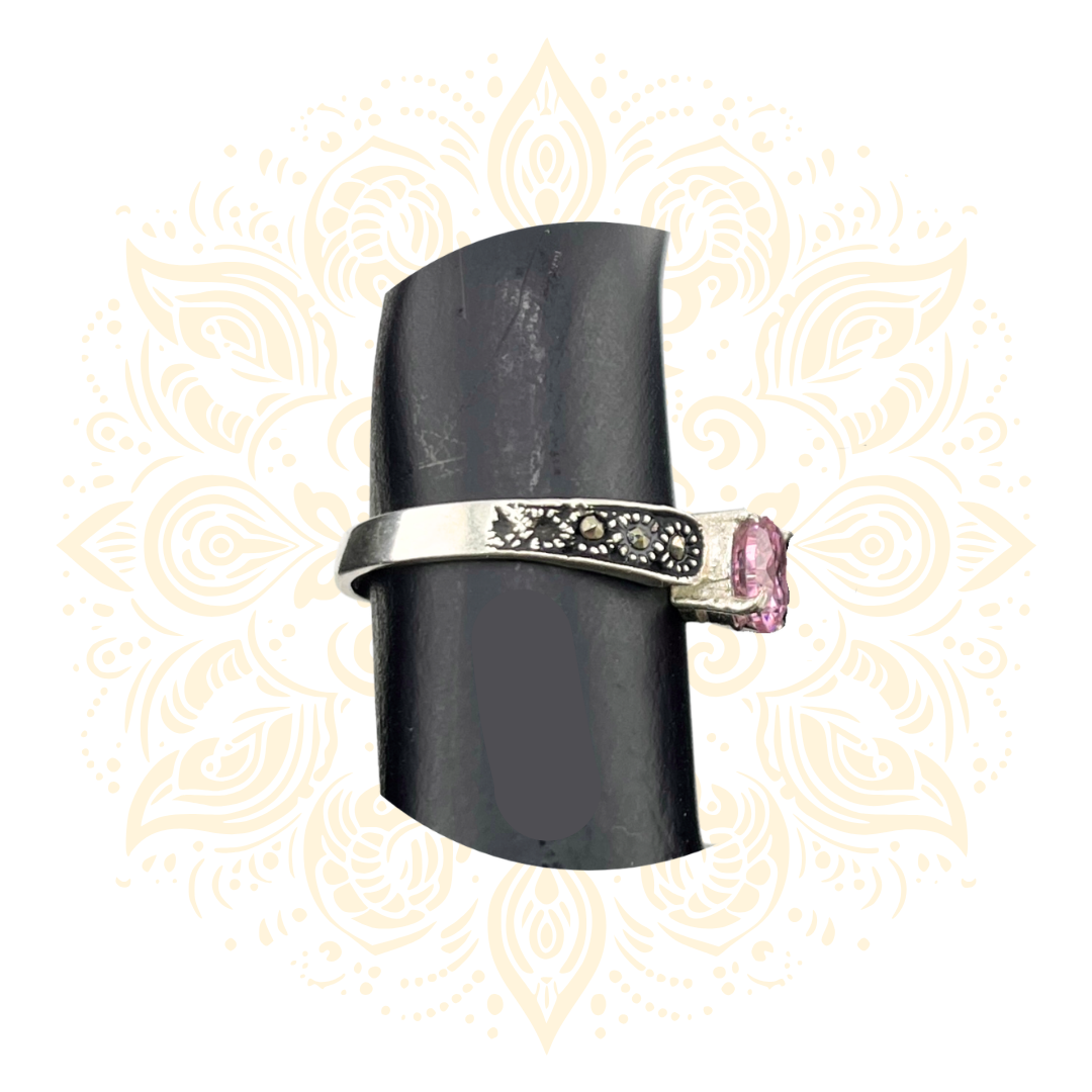 925 Sterling Silver Ring with Pink Cubic Zirconia Size 6.5