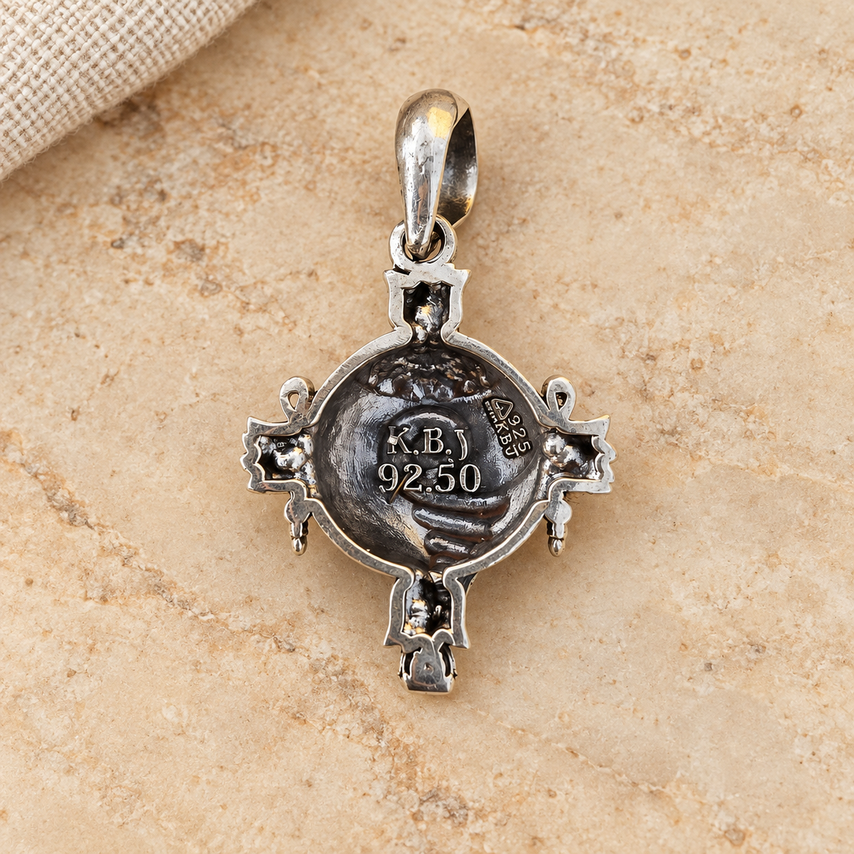 925 Sterling Silver Sacred Shankha Pendant