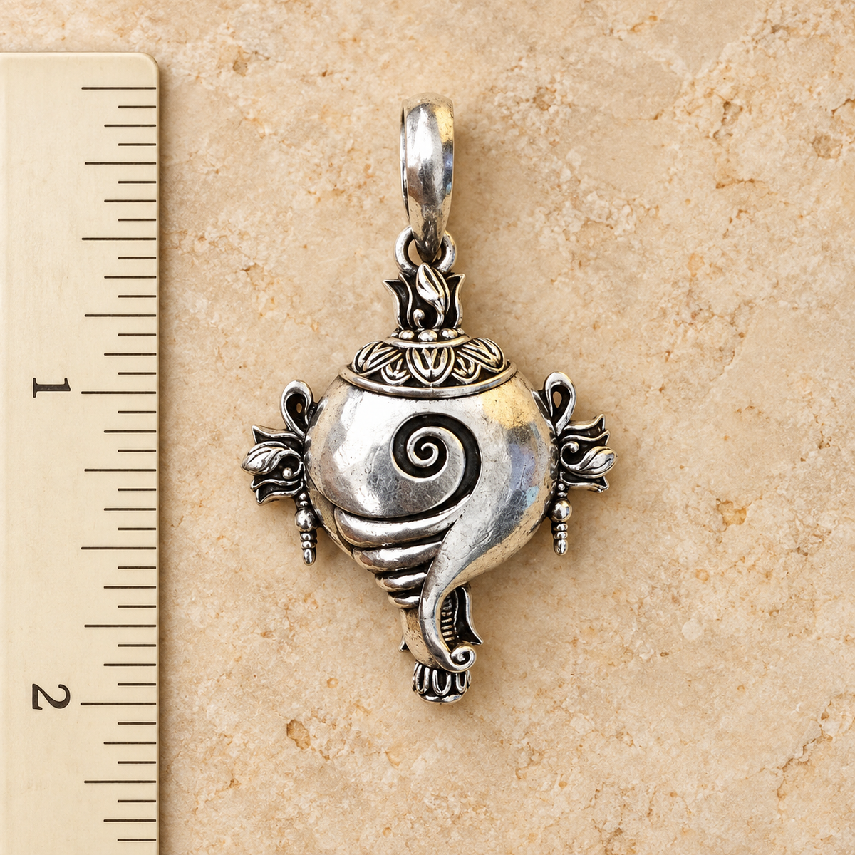925 Sterling Silver Sacred Shankha Pendant